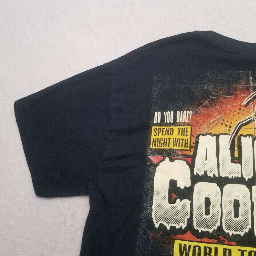 2016 Alice Cooper World Tour T Shirt size medium‎ Local Crew Rock Music Tour Tee - Picture 9 of 13